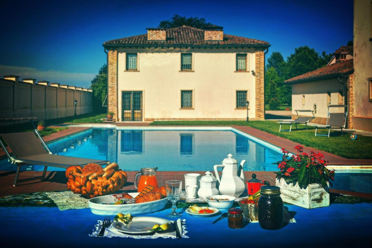 Villa Dello Spino Concordia sulla Secchia ภายนอก รูปภาพ