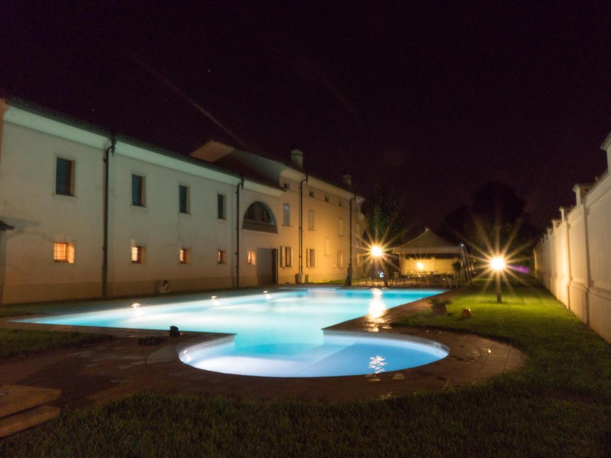 Villa Dello Spino Concordia sulla Secchia ภายนอก รูปภาพ