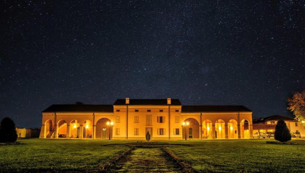Villa Dello Spino Concordia sulla Secchia ภายนอก รูปภาพ