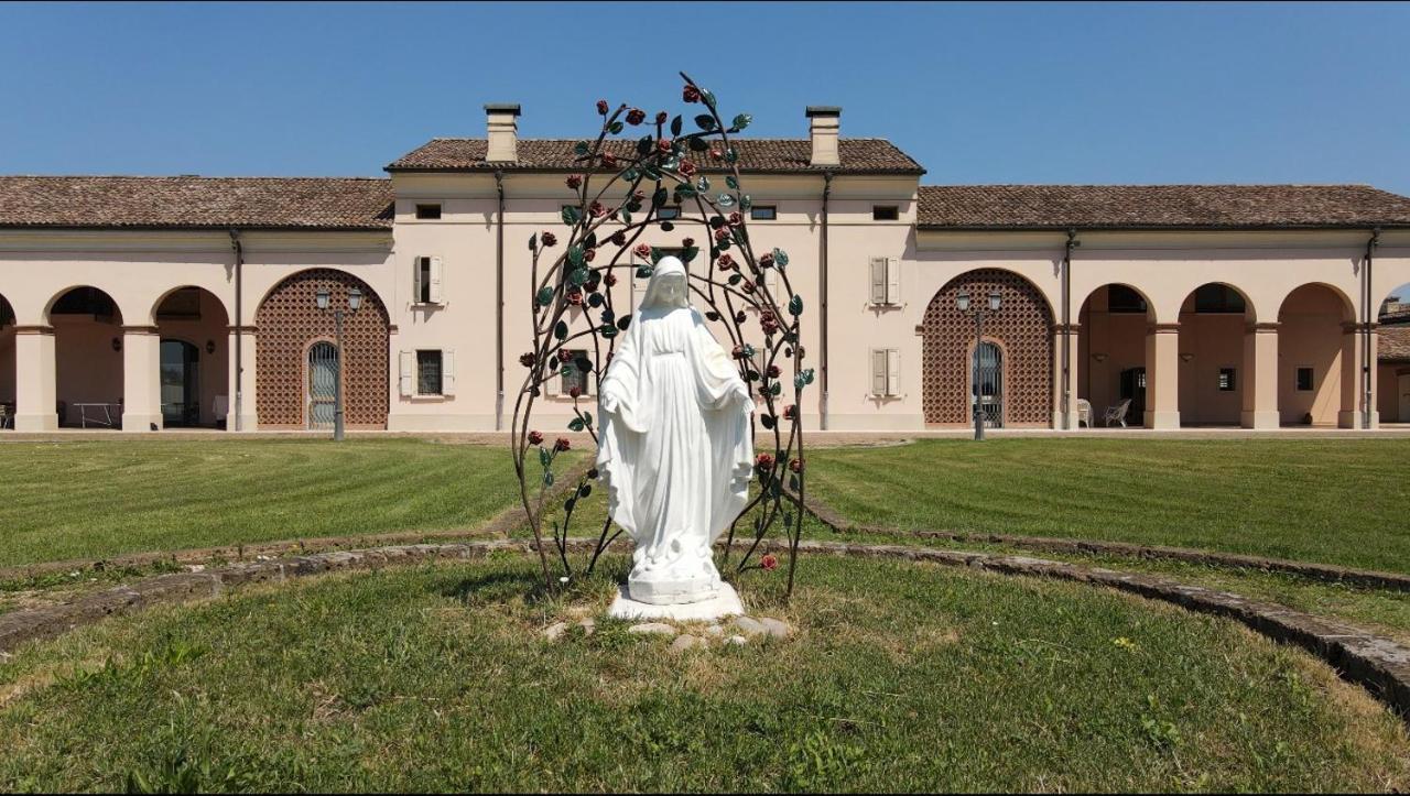 Villa Dello Spino Concordia sulla Secchia ภายนอก รูปภาพ